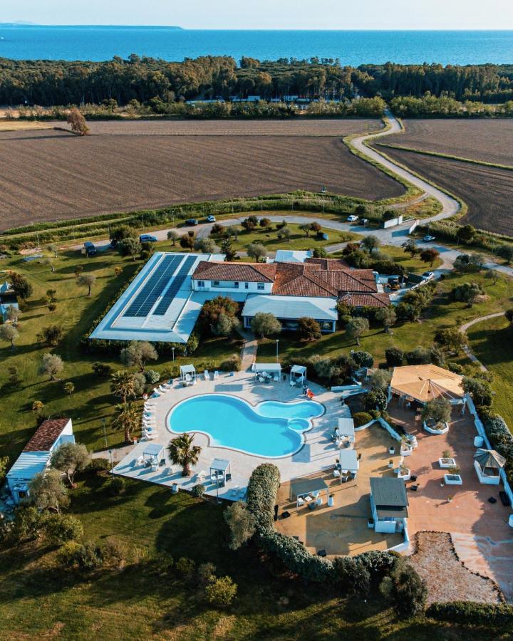 Hotel Gran Torre Phg Кабрас Экстерьер фото